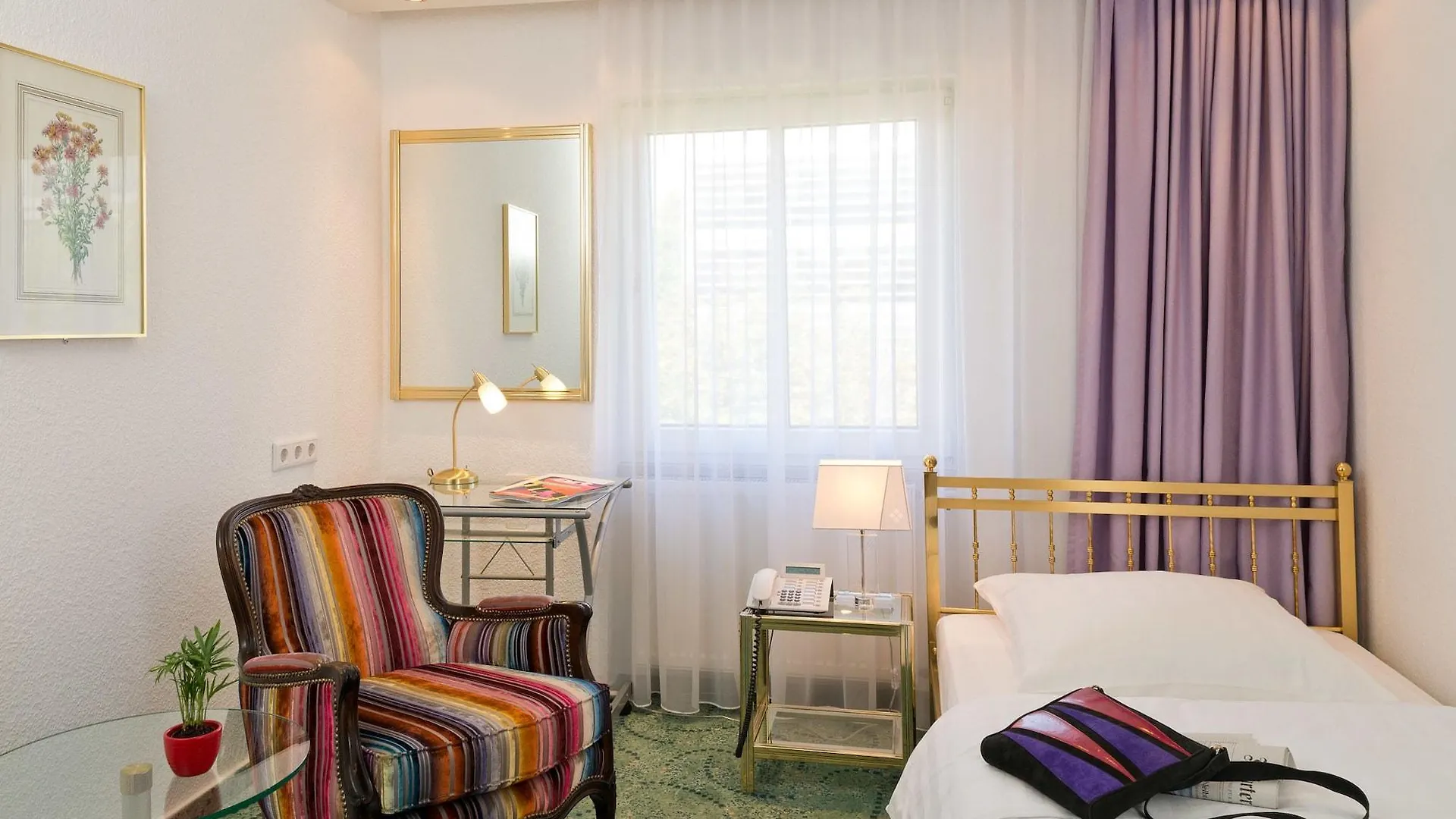 ****  Hotel Palmenhof Frankfurt nad Menem Niemcy